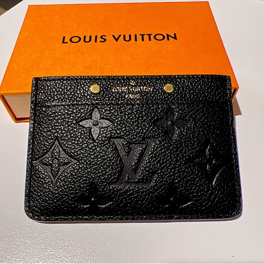 Louis Vuitton Card Holder (Unisex)